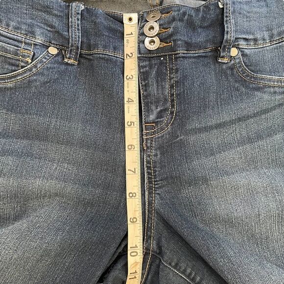 Torrid ~ Womens Denim ~ size 16T - Picture 5 of 7